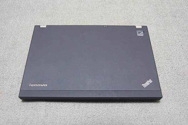 レノボのモバイルノートPC、lenovo thinkpad x230使用感、外観レビュー